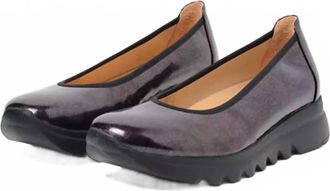Wolky Womens Patented Snallerina Flat In Bordo