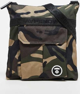 Aape By A Bathing Ape Aape by A Bathing Ape - Borsa mimetica multitasche a tracolla-Verde