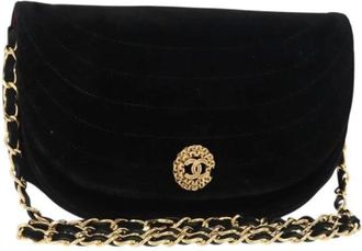 Chanel Pre-owned Shoulder Bags, female, Black, Size: ONE SIZE Pre-owned Vintage Metal Shoulder Bag