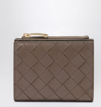 Bottega Veneta Small bi-fold Intrecciato wallet in beige Pinecone
