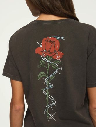 Lucky Brand Womens Guns N Roses Single Rose Boyfriend Tee