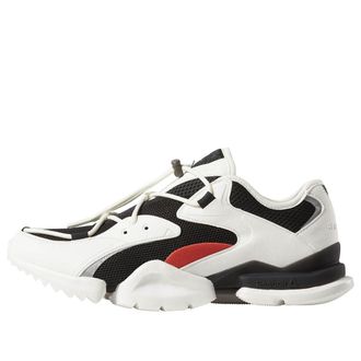 Reebok Run.R 96 Black Chalk CN7900