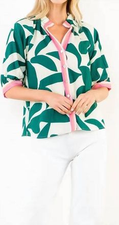 THML Clothing Short Sleeve Silky Geometric Top In Green