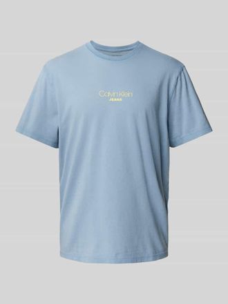 Calvin Klein Jeans T-Shirt mit Label-Print in Rauchblau, Gr&ouml;&szlig;e XL