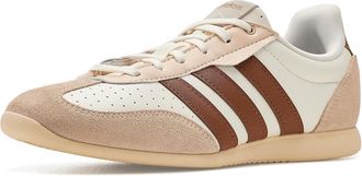 adidas Barreda Low Shoes Womens Boots White/Warm Vanilla : 7.5 B - Medium, Synthetic/Textile