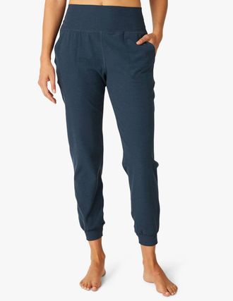 Beyond Yoga Spacedye Midi Jogger In Nocturnal Navy