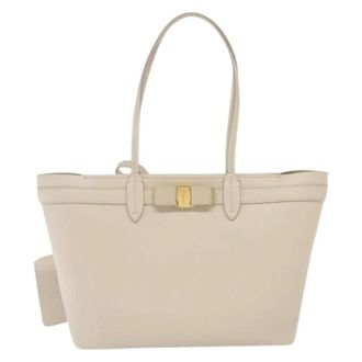 Ferragamo Pre-owned Tote Bags, female, Beige, Size: ONE SIZE Pre-owned Leather Shoulder Bag