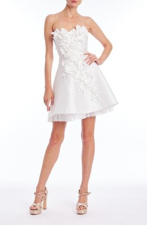 Badgley Mischka Laser 3-D Floral Strapless Minidress in Light Ivory at Nordstrom, Size 8