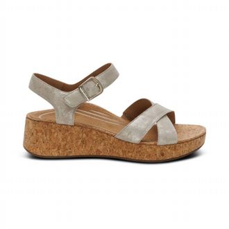 Aetrex Womens Flora Sandal In Champagne