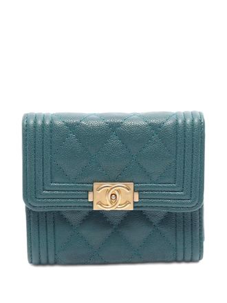 Chanel 2018-2019 Boy Chanel tri-fold wallet - women - Caviar Leather - One Size - Green