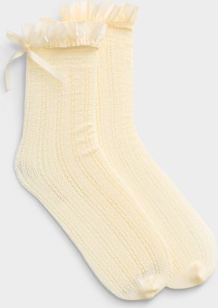Simons Womens Ruffle trim crochet-like socks