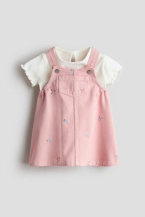 H&M 2-piece Dungaree Dress And Top Set in Light Pink/flowers at Nordstrom, Size 18M