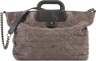 Chanel In The Mix Shopping Quilted Iridescent Calfskin XL tote bag - Grijs