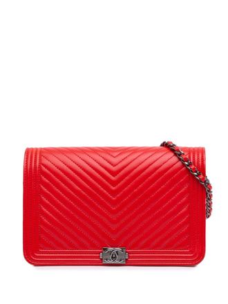 Chanel 2017-2018 Chevron Calfskin Boy Wallet On Chain crossbody bag - women - Calf Leather - One Size - Red
