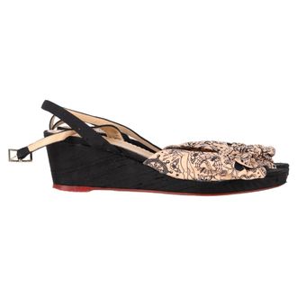 Charlotte Olympia Pre-owned Womens Printed Bow Wedge Sandals in Peach Satin - Size EU 39