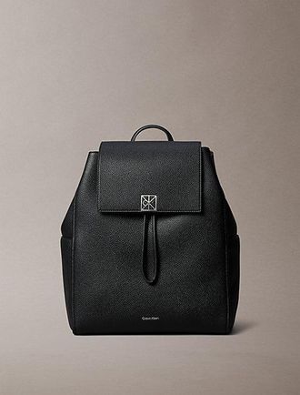 Calvin Klein Rugzak met flap van hardware met logo en embleem