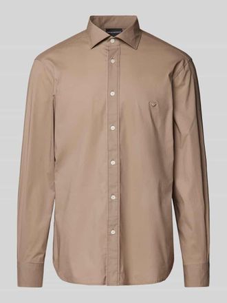 Emporio Armani Regular Fit Freizeithemd mit Logo-Stitching in Beige, Gr&ouml;&szlig;e XL