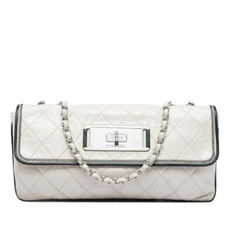 Chanel Pre-owned Quilted Lambskin Shoulder Bag - Dames - Pre-owned - Wit - Maat: ONE Size Leer