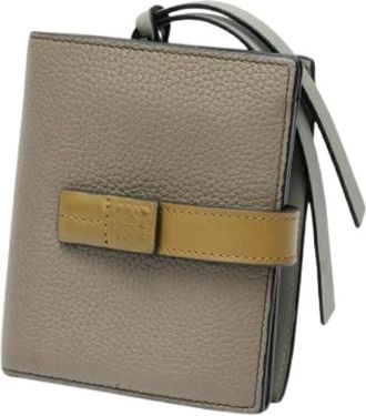 Loewe Pre-owned Wallets, female, Beige, Size: ONE SIZE Pre-owned Bi-fold Wallet