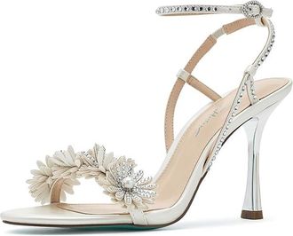 Blue by Betsey Johnson Mylee Womens Sandals Ivory : 8.5 M, Synthetic