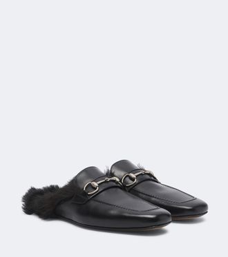 Gucci Mules Larindo de piel con borrego y Horsebit