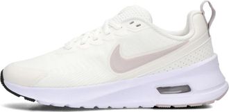 Nike Witte Low Top Sneakers Air Max Nuaxis - Dames - Hardloopschoenen - Wit - 42 1/2 EU - Fitness
