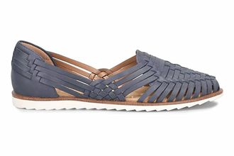 COMFORTIVA Womens Rainer Flats - Wide In Navy
