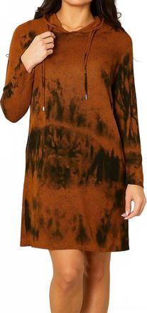 French Kyss Marble Wash Hooded Dress In Spice