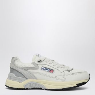 Autry Sneakers Hyperway in mesh and white and grey suede