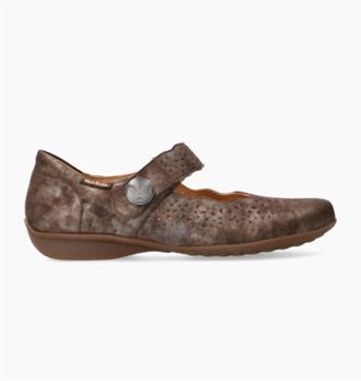 Mephisto Womens Fabienne Hand Made Mary Jane Shoes In Walnut Monaco