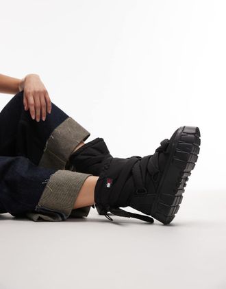 Tommy Jeans Stivali da neve neri con suola spessa-Nero