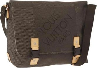 Louis Vuitton Pre-owned Cross Body Bags, female, Brown, Size: ONE SIZE Pre-owned Canvas Cross Body Bag
