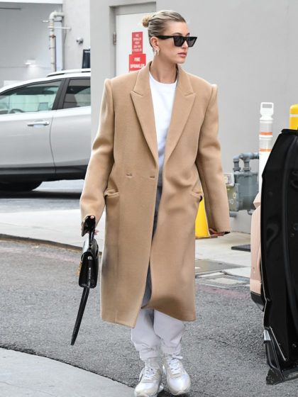 Back to basics: escaneamos el estilo de Hailey Bieber