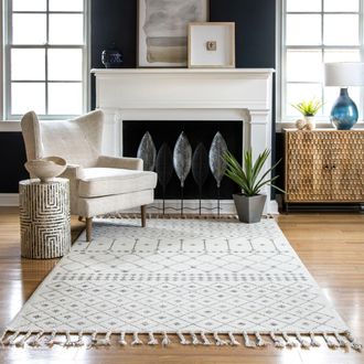 nuLOOM Novalee Woolen Modern Trellis Area Rug