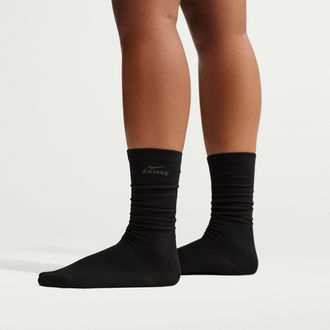 Nike Womens SKIMS Rift Split-Toe Knee-High Socks (1 Pair) in Black | IW5833-054
