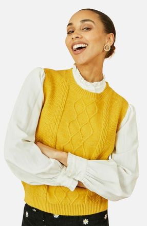 Yumi Cable Knit Sleeveless Jumper in Mustard at Nordstrom, Size Medium