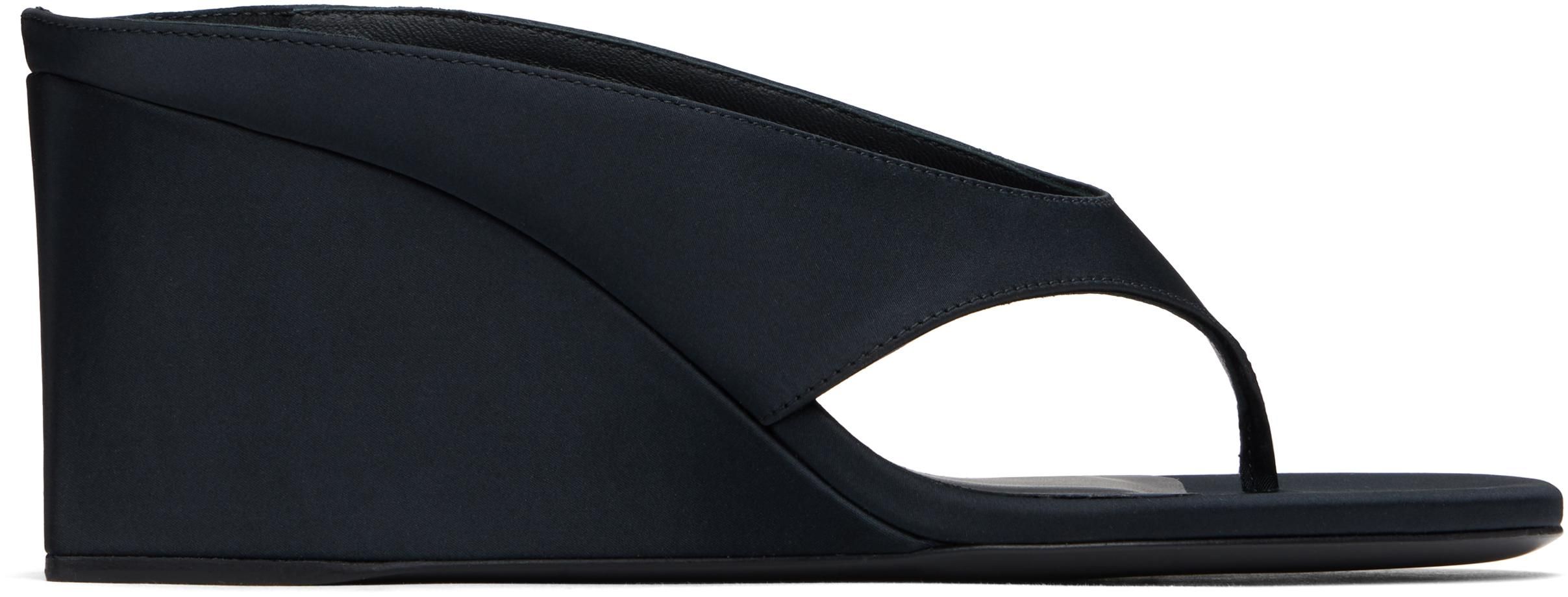 Alaia Sandals − Sale: at $1,355.00+ | Stylight