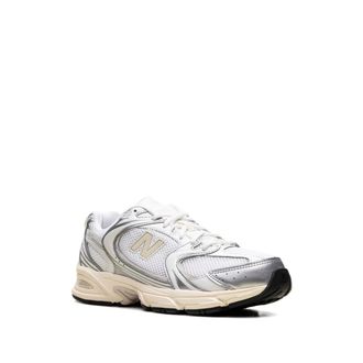 New Balance Zilveren Sneakers met Metalen Accents - Dames - Schoenen - Grijs - Maat: 36 1/2 EU