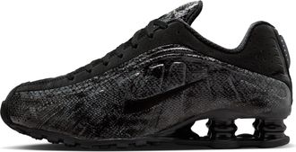 Nike Womens Shox R4 Print Shoes in Black | IM6050-001