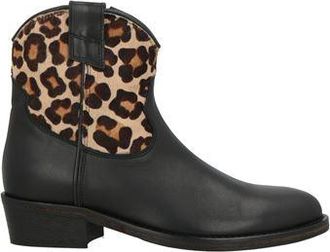 Via Roma 15 FOOTWEAR - Ankle boots on YOOX.COM