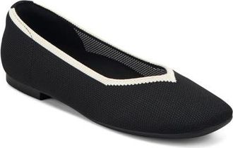 Easy Spirit Norene Flat in Black at Nordstrom, Size 7.5