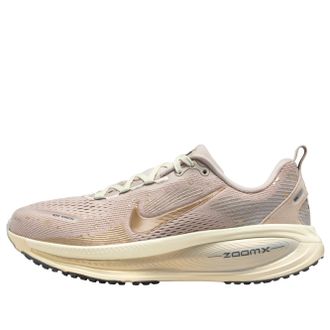 Nike (WMNS) Nike Air Zoom Vomero 18 SE Cream Coconut Milk Light Smoke Gre /Metallic Gold Grain IF4463-200