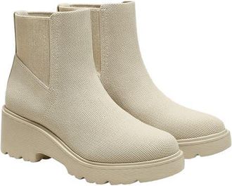Vivaia Everly Round-Toe Chunky Platform Travel Boots in Beige at Nordstrom, Size 6.5