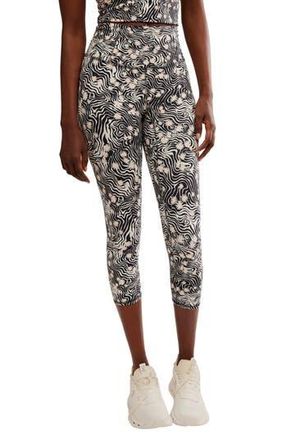 Free People Movement Never Better Capri Leggings in Ivory at Nordstrom Rack, Size Small