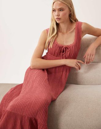 Miss Selfridge abito maxi con dettaglio arricciato color lampone-Rosa