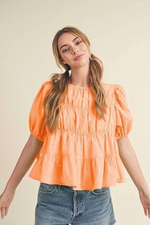 Merci Tayler Tiered Shirring Puff Sleeve Top In Peach Fuzz