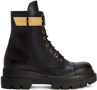 Giuseppe Zanotti Alexa logo plate boots - women - Calf Leather - 35.5 - Black