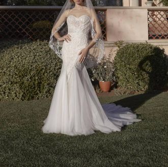 Casablanca Ezra Gown In Ivory/nude/ivory