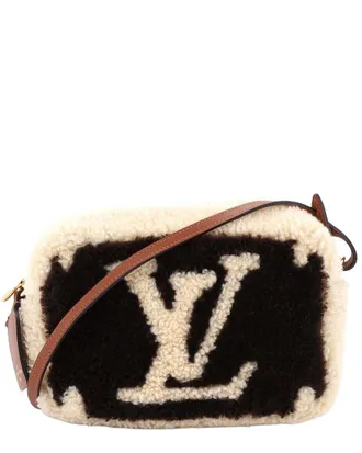 Louis Vuitton Beach Pouch Monogram Giant Teddy Fleece (Authentic Pre-Loved)