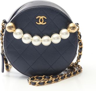 Chanel Leather Shoulder Bag (Pre-Owned)
